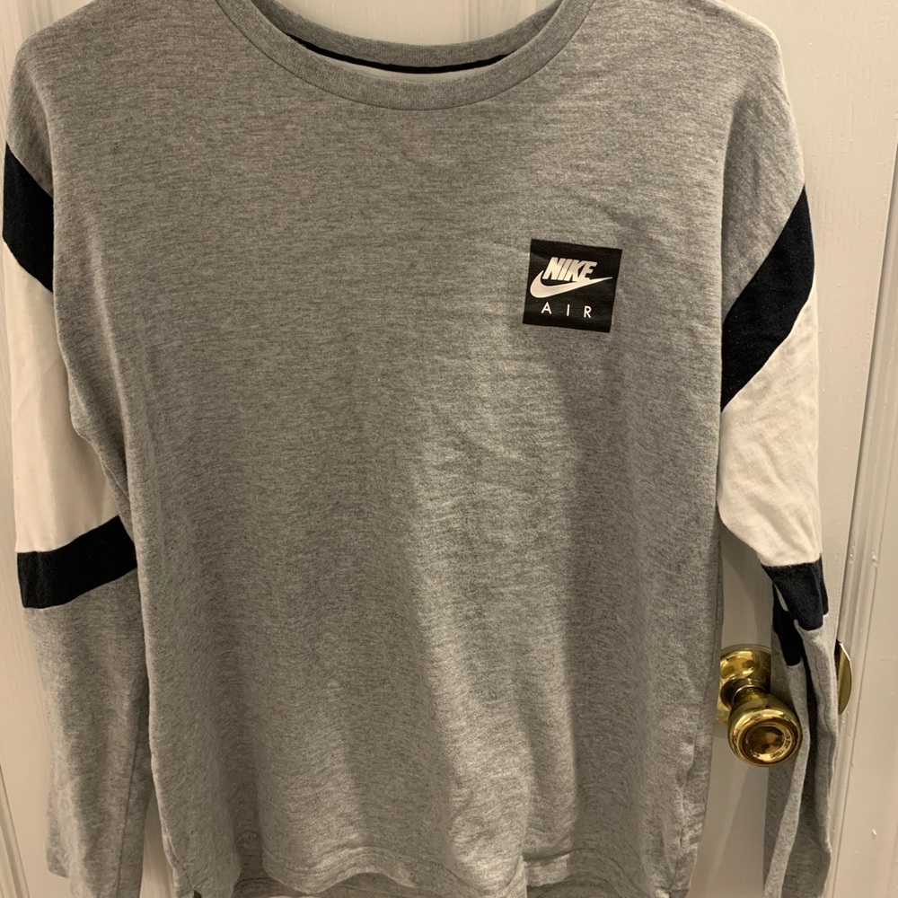 Grey Nike Long sleeve tee